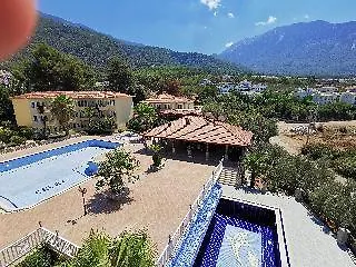 Otel Celay 3*